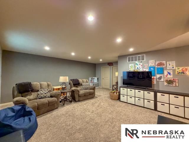 7824 S 190 Avenue, Omaha, NE 68136