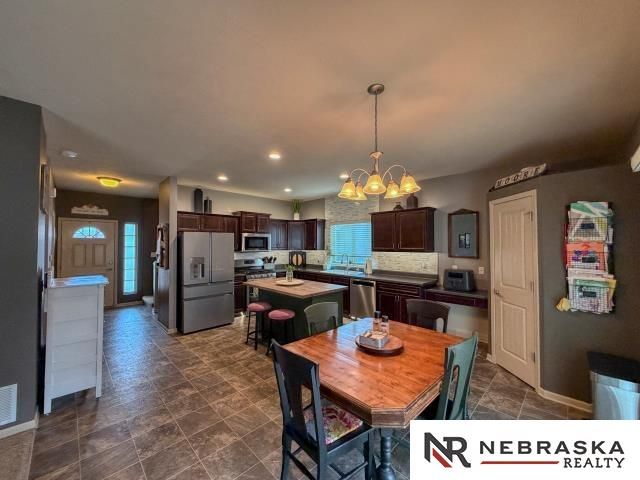 7824 S 190 Avenue, Omaha, NE 68136