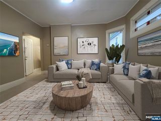 94 10th Street 2, Newark, NJ 07107