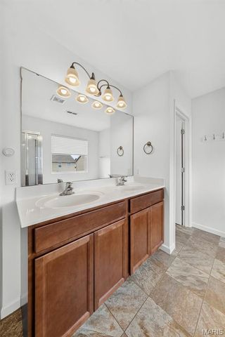 3381 Charlestowne Crossing Drive, St Charles, MO 63301