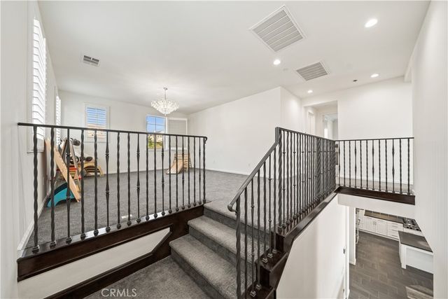 702 E Lemon Swirl, Azusa, CA 91702