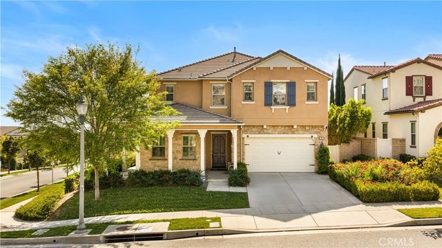 702 E Lemon Swirl, Azusa, CA 91702