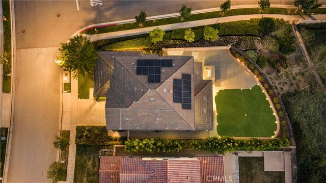 702 E Lemon Swirl, Azusa, CA 91702