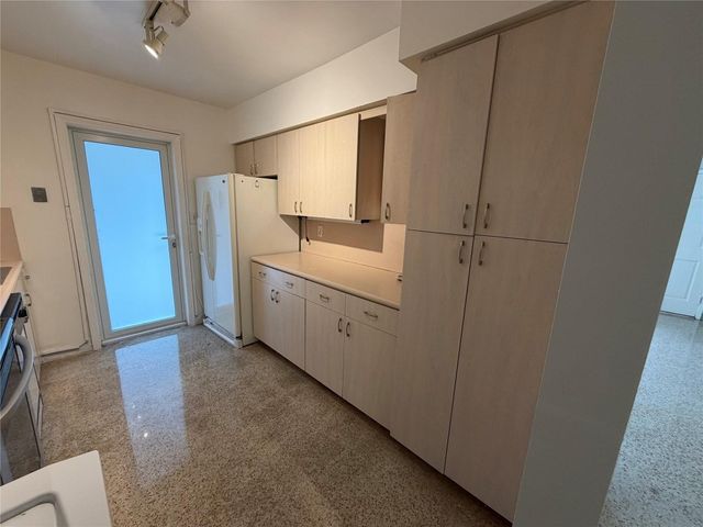 2612 NE 13th Court, Fort Lauderdale, FL 33304