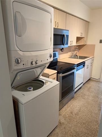 2612 NE 13th Court, Fort Lauderdale, FL 33304