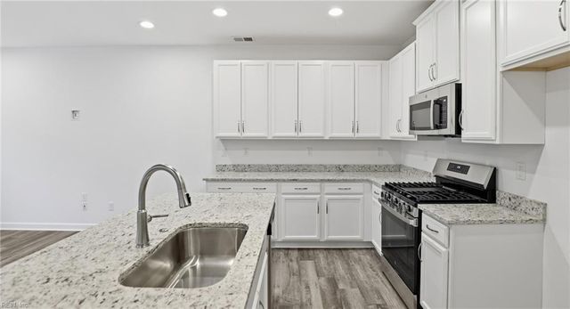 1009 Serene Rd Unit 101, Suffolk, VA 23435