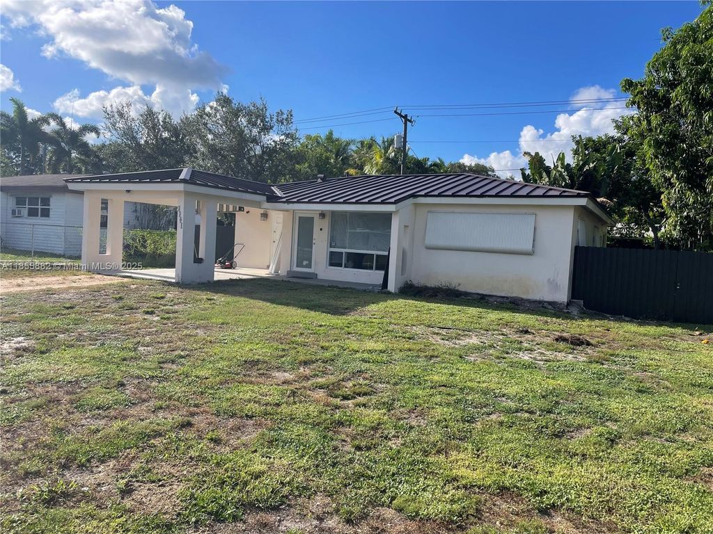 3301 SW 20th Ct, Fort Lauderdale, FL 33312