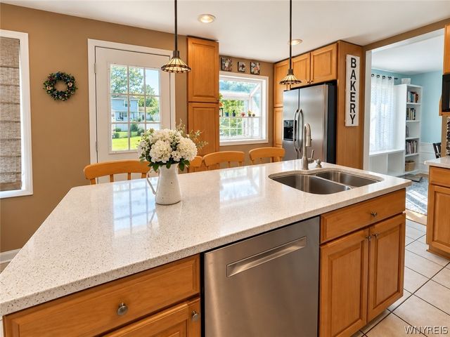 35 Treehaven Road, West Seneca, NY 14224