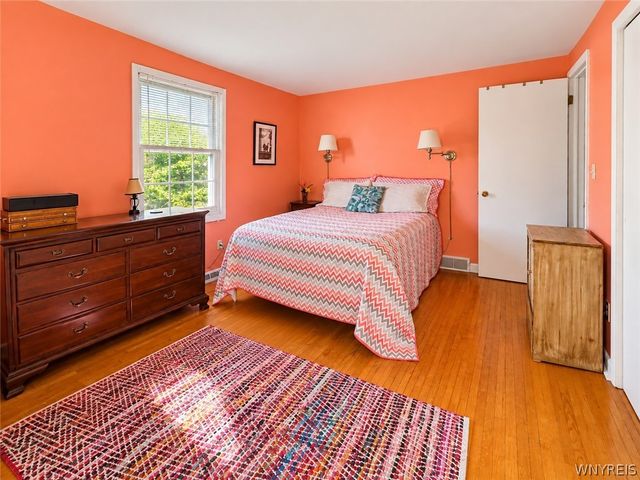 35 Treehaven Road, West Seneca, NY 14224