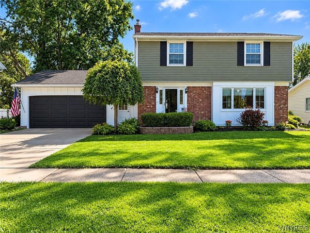 35 Treehaven Road, West Seneca, NY 14224