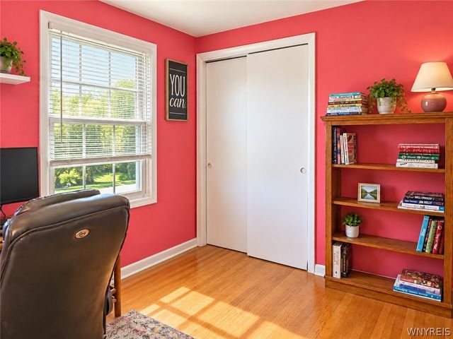 35 Treehaven Road, West Seneca, NY 14224