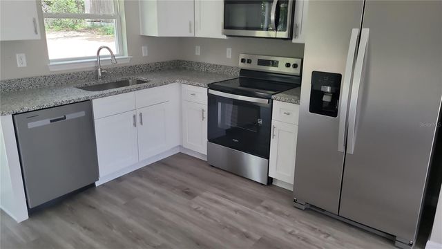 8304 SW 202ND AVENUE, Dunnellon, FL 34431
