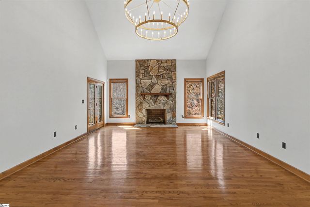 281 Ridge Way, Simpsonville, SC 29680