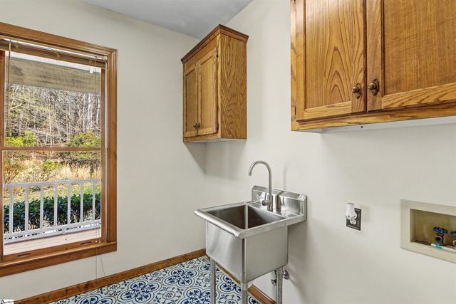 281 Ridge Way, Simpsonville, SC 29680