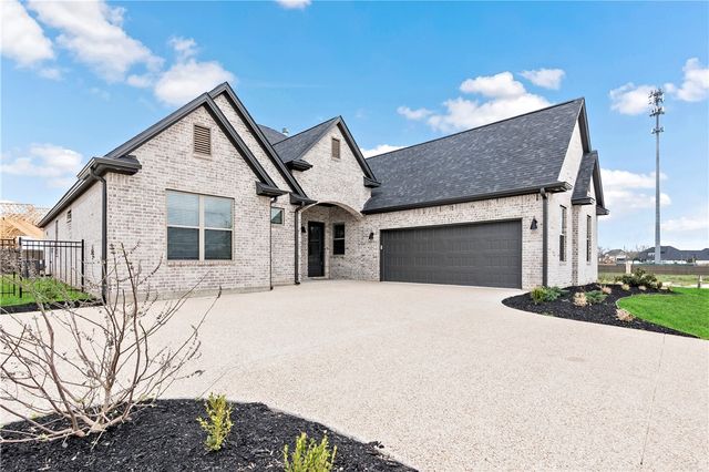 2112 Madden Circle, College Station, TX 77845