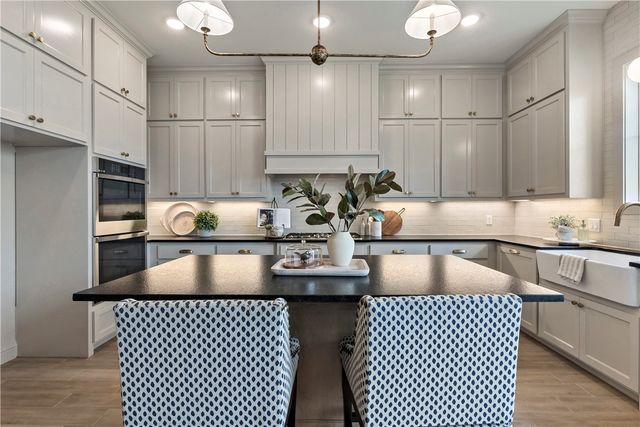 2112 Madden Circle, College Station, TX 77845