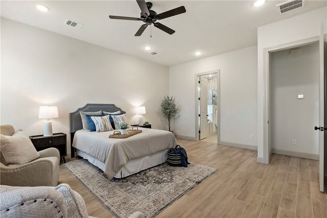 2112 Madden Circle, College Station, TX 77845