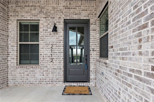 2112 Madden Circle, College Station, TX 77845