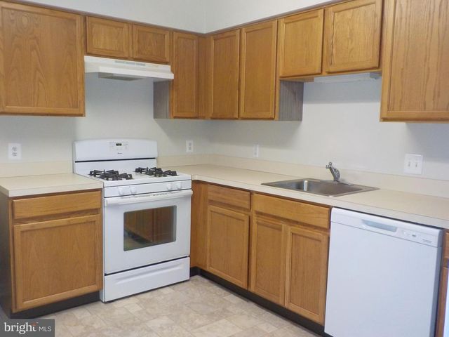 1011 CRESTMONT DR, Mantua, NJ 08051