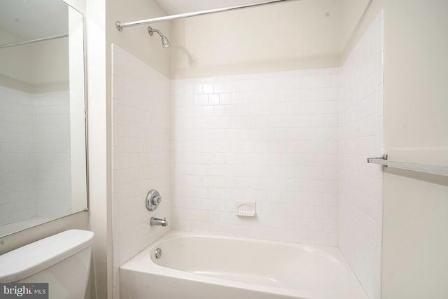 1011 CRESTMONT DR, Mantua, NJ 08051