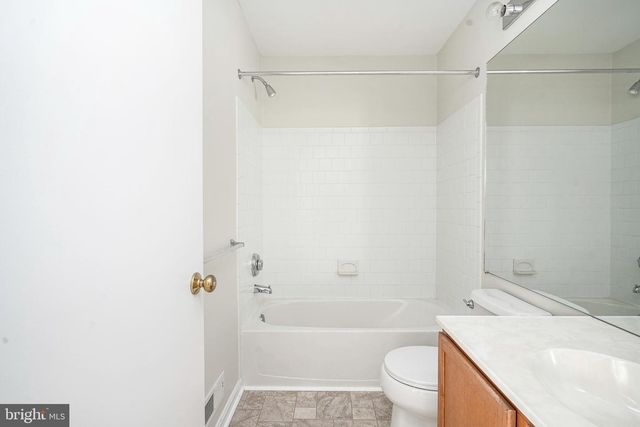 1011 CRESTMONT DR, Mantua, NJ 08051