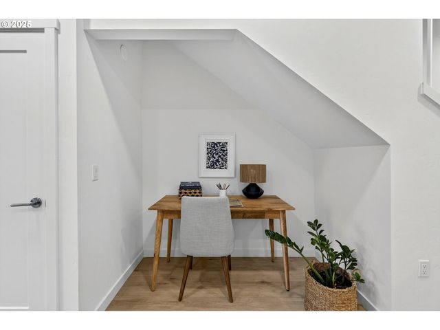 7248 Ne Going St, Portland, OR 97218