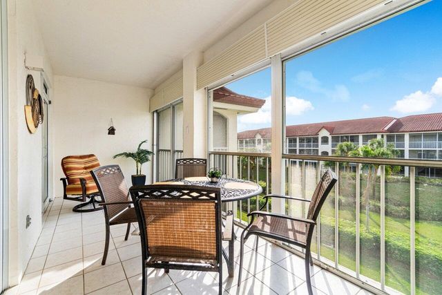 109 Half Moon Circle G3, Hypoluxo, FL 33462
