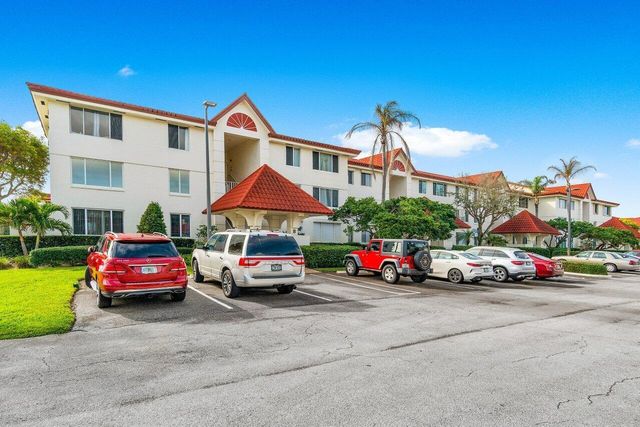 109 Half Moon Circle G3, Hypoluxo, FL 33462