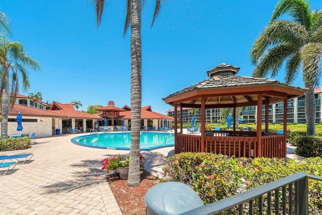 109 Half Moon Circle G3, Hypoluxo, FL 33462