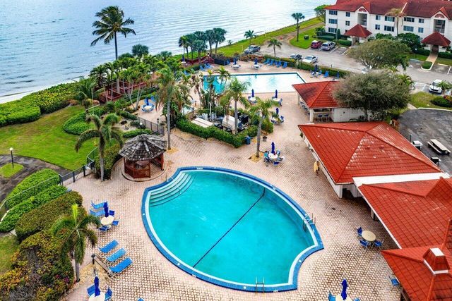109 Half Moon Circle G3, Hypoluxo, FL 33462
