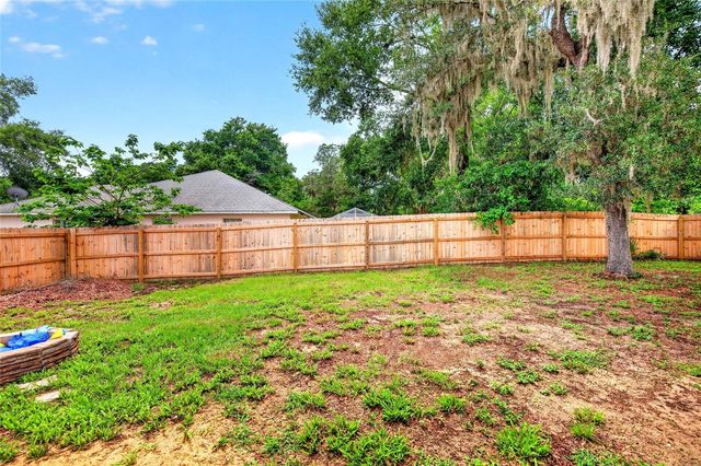 45 LARCH RADIAL, Ocala, FL 34480