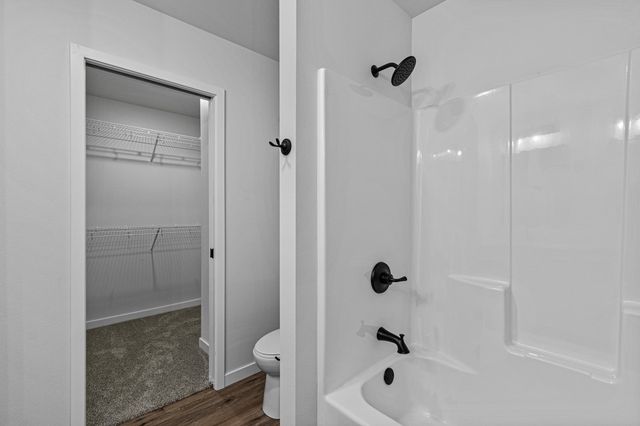 2309 Water Tower Pl, North Liberty, IA 52317