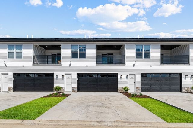 2309 Water Tower Pl, North Liberty, IA 52317