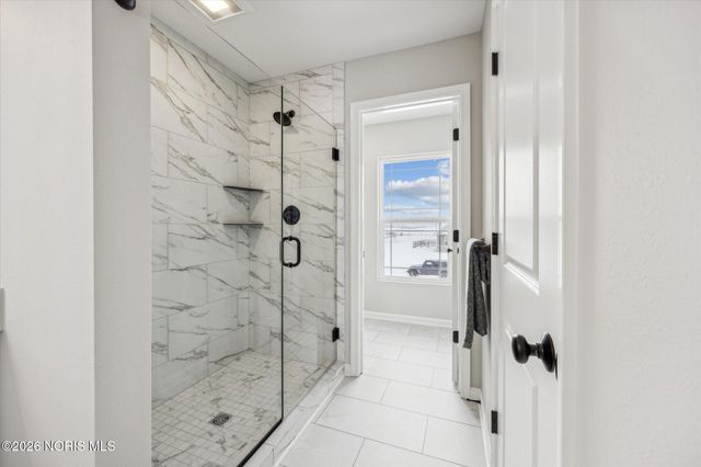 197 Valley Hall Drive, Perrysburg, OH 43551