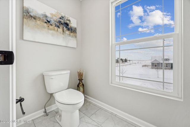 197 Valley Hall Drive, Perrysburg, OH 43551