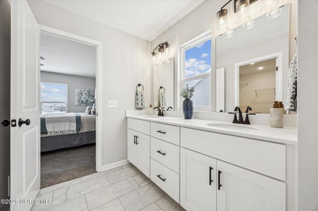 197 Valley Hall Drive, Perrysburg, OH 43551