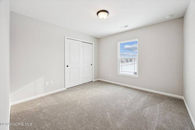 197 Valley Hall Drive, Perrysburg, OH 43551