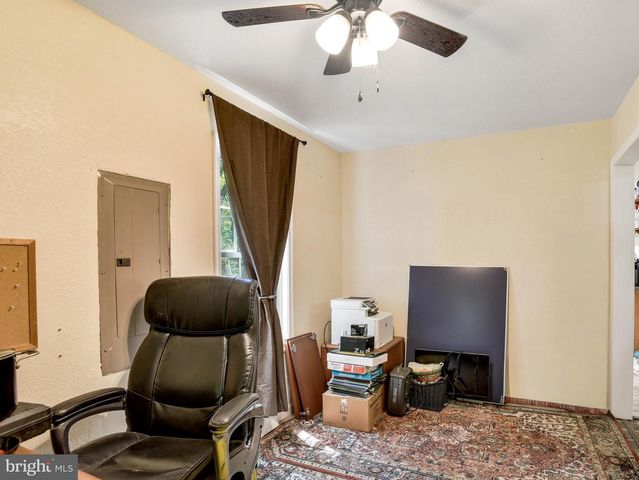 16500 BEALLE HILL RD, Waldorf, MD 20601
