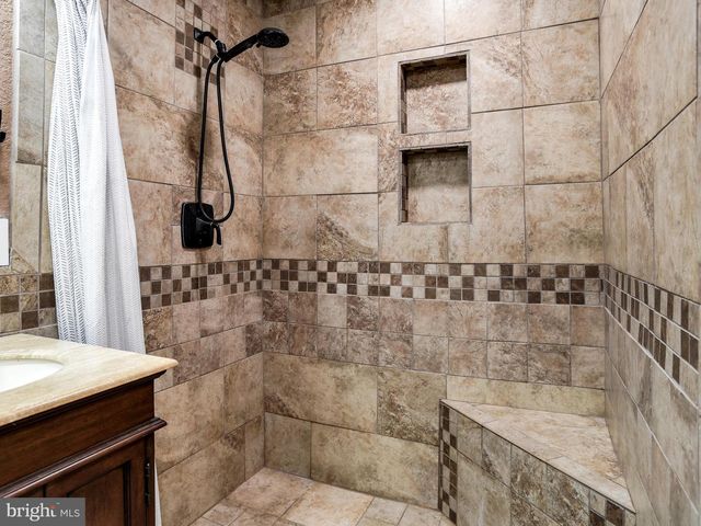 16500 BEALLE HILL RD, Waldorf, MD 20601