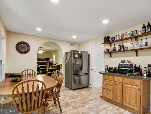 16500 BEALLE HILL RD, Waldorf, MD 20601