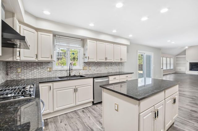 6315 Crystal Valley Drive, Galena, OH 43021