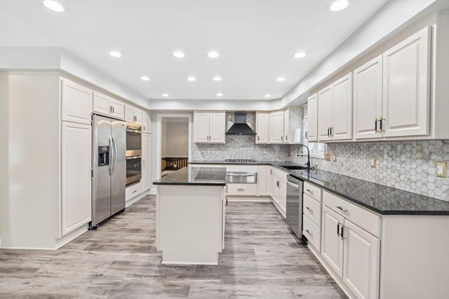 6315 Crystal Valley Drive, Galena, OH 43021