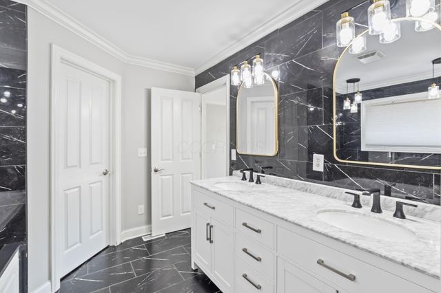 6315 Crystal Valley Drive, Galena, OH 43021