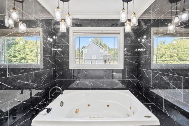 6315 Crystal Valley Drive, Galena, OH 43021