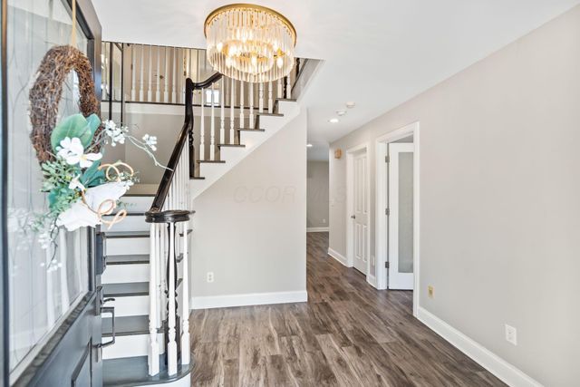 6315 Crystal Valley Drive, Galena, OH 43021
