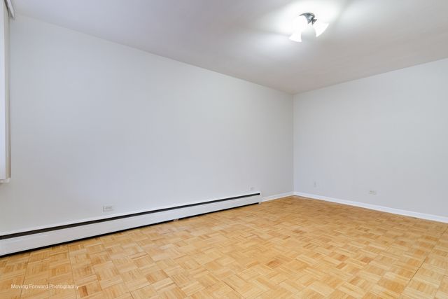 1509 Brown Street 11E, Des Plaines, IL 60016