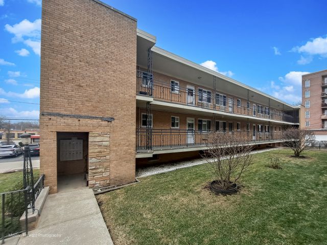 1509 Brown Street 11E, Des Plaines, IL 60016