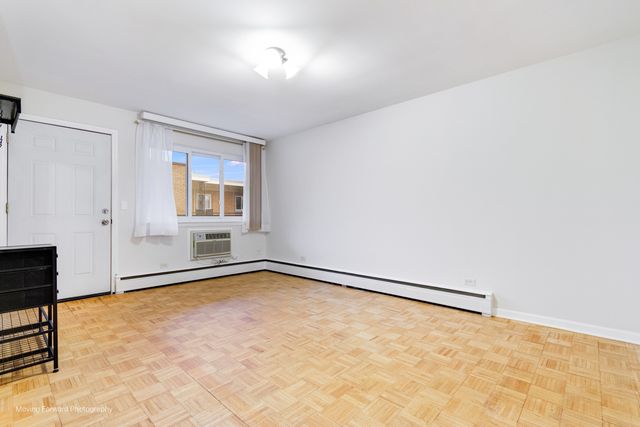 1509 Brown Street 11E, Des Plaines, IL 60016