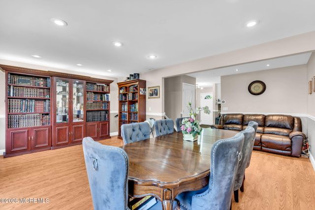 46 Aspen Court, Lakewood, NJ 08701