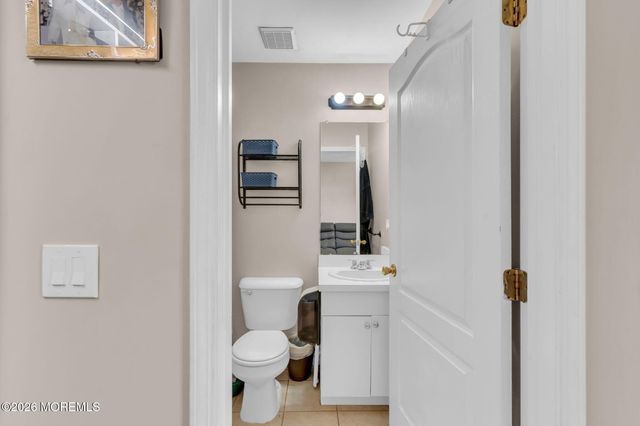 46 Aspen Court, Lakewood, NJ 08701